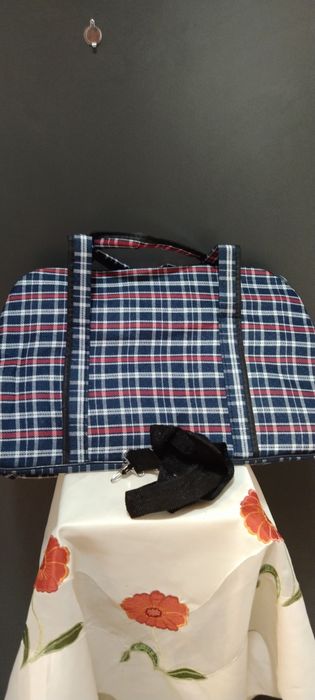 Nowa torba podróżna