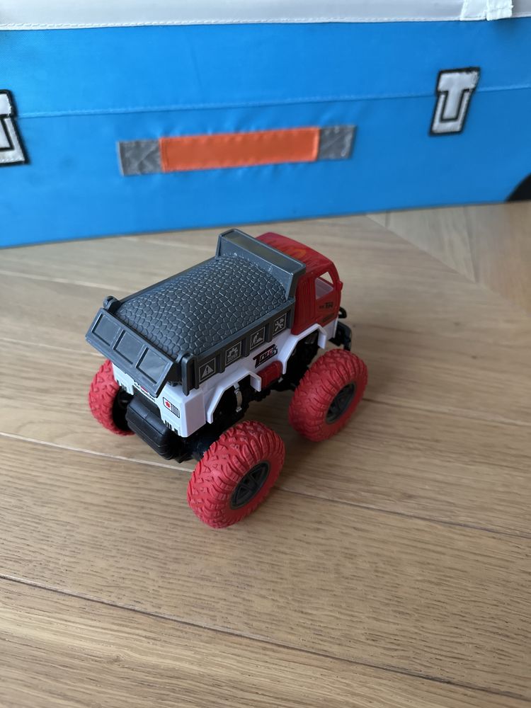 Pojazd quad na napęd