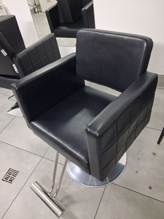 Fotel fryzjerski