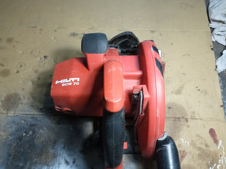 Циркулярна дискова пила HILTI SCW 70