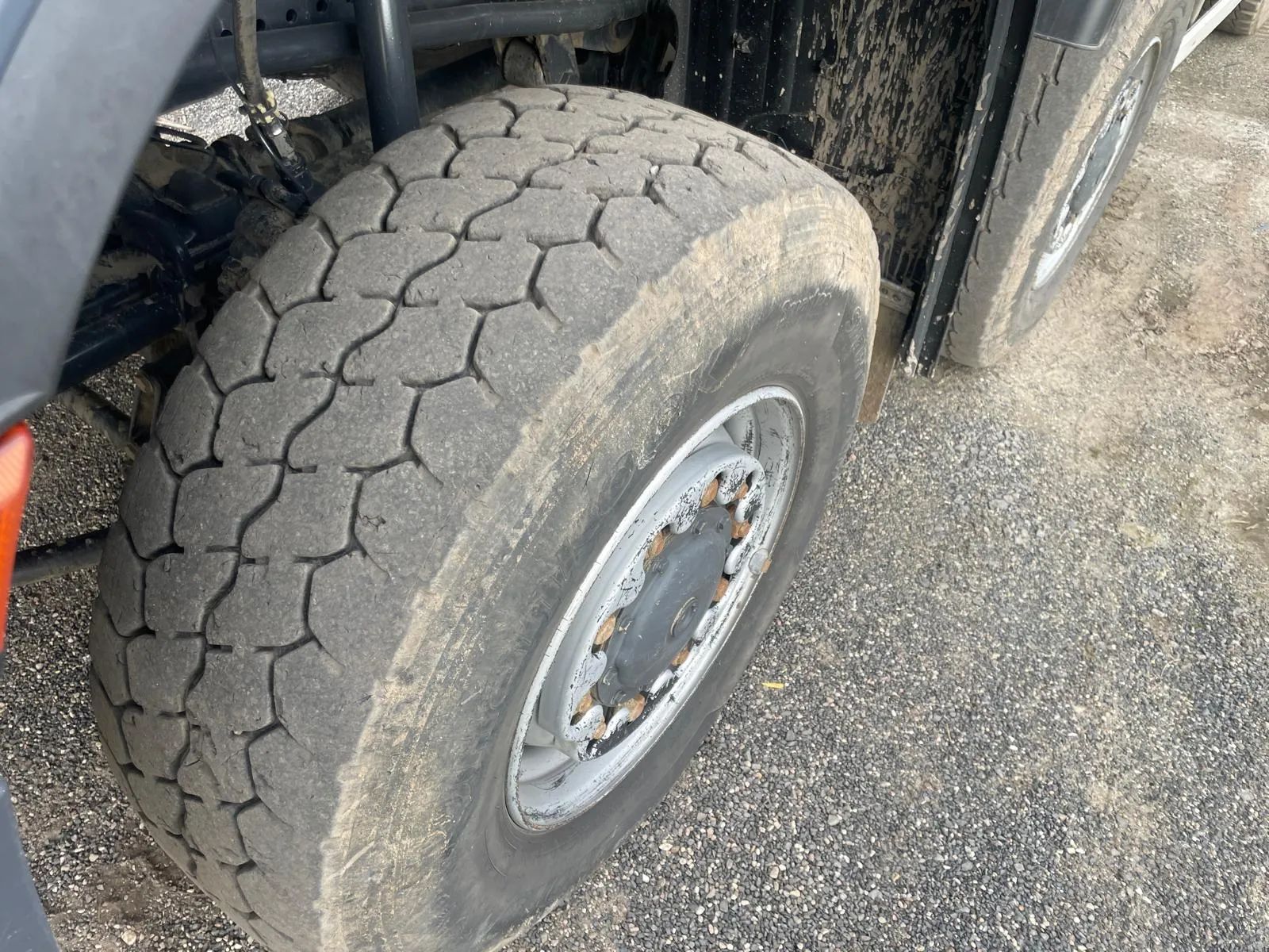 Mercedes-Benz AROCS  Zestaw pojazdów Mercedes Arocs oraz przyczepa Zremb