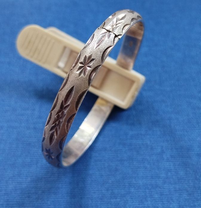 Продам Серебряный Винтажный браслет