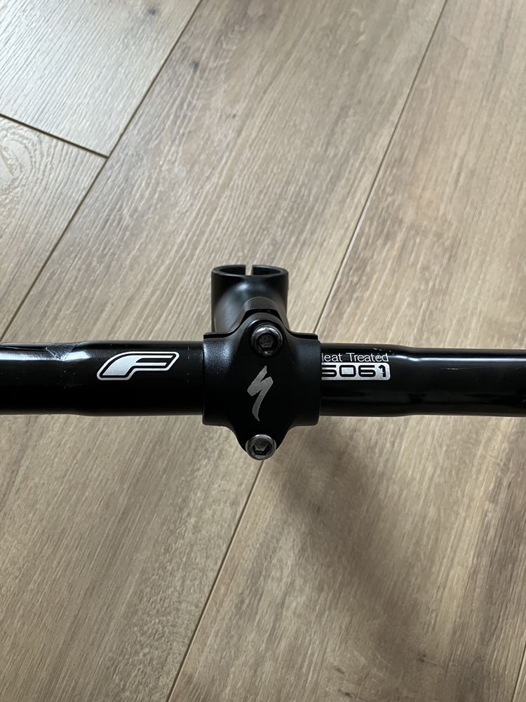 Kierownica szosowa FELT 440mm + mostek Specialized 80mm