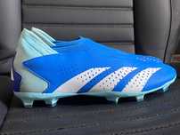 Adidas Predator 37 (23cm) Buty piłkarskie Korki