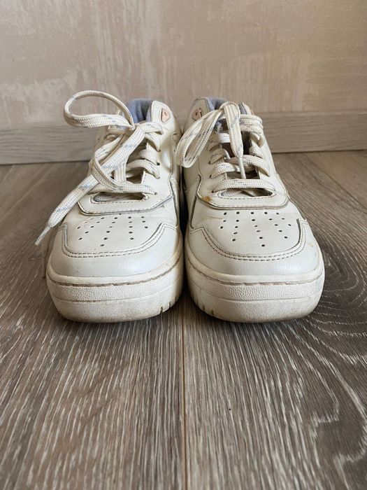 Жіночі кросівки Stradivarius