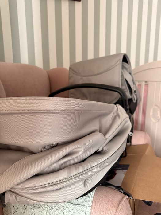 Conjunto carrinho, ovo e alcofa de Bebé KINDERKRAFT Moov 2 XL NOVO