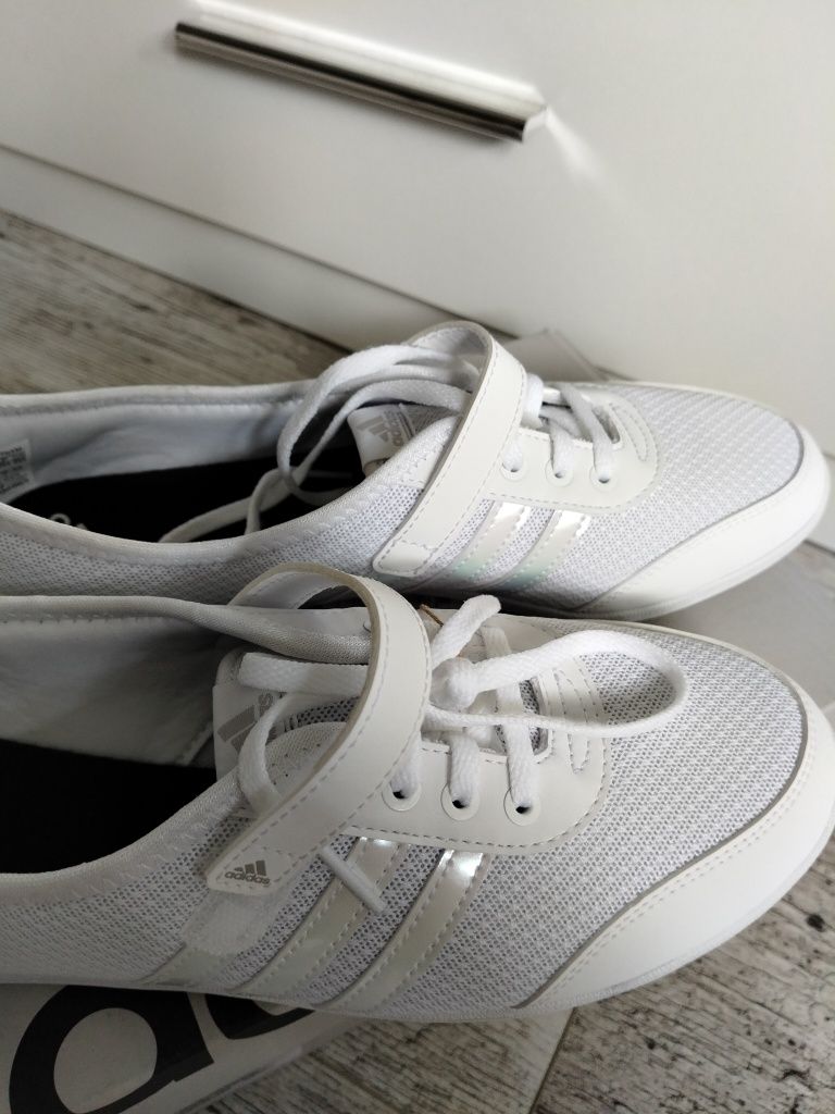 Buty Adidas balerinki 26.5 cm(42)