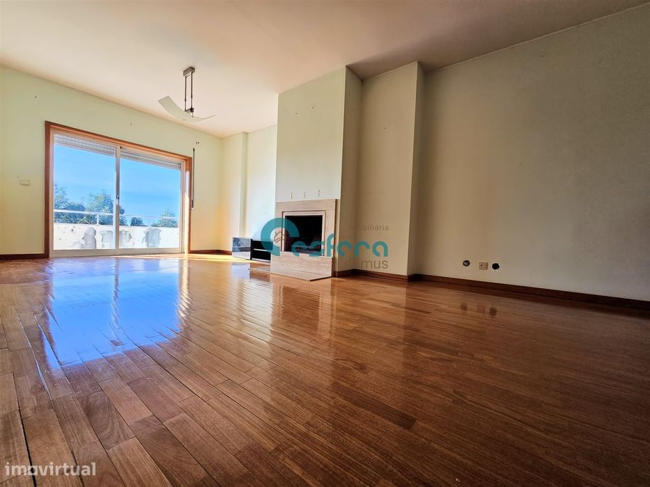 T3+1 com 2 garagens box - Quinta Rosas, Gaia