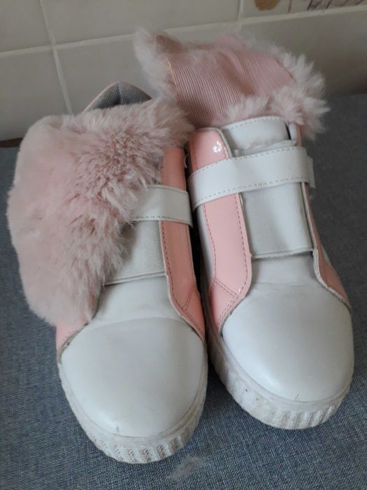 кросовки 35 р. осінні