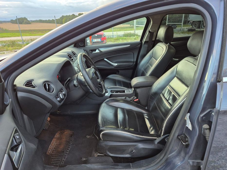 Ford Mondeo TITANIUM Ledy Navi Automat Skóry Parktronik Chromy 2011 r.