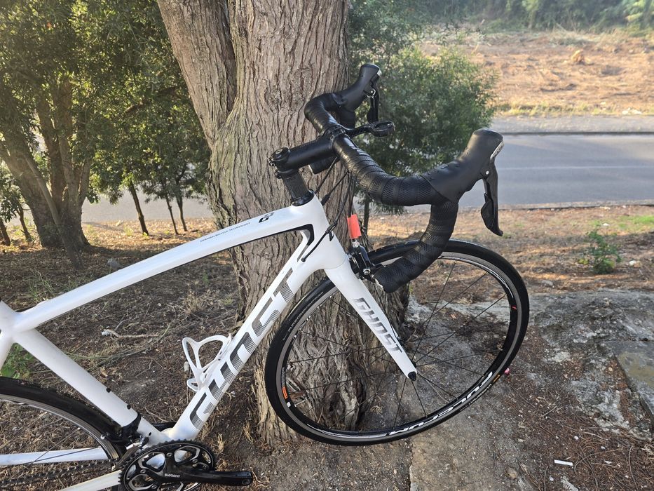 Bicicleta de carbono 11x2v