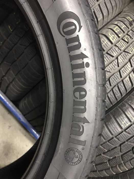 Різноширокі шини 225/45R19 i 255/40R19 CONTINENTAL