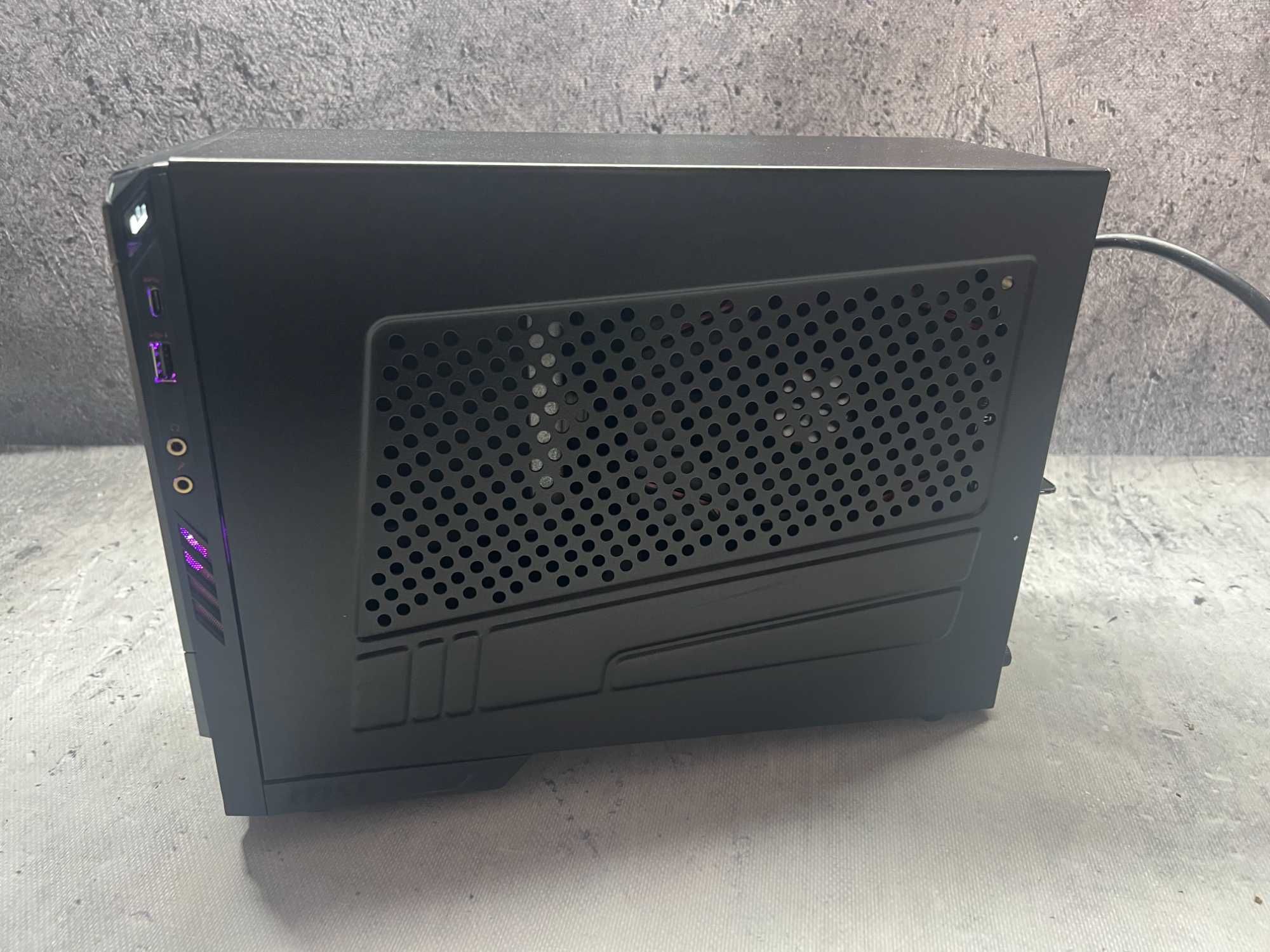 MSI NightBlade MI3 / i5 7400 / 16GB DDR4 / 1TB SSD+1TB HDD / GTX1050Ti
