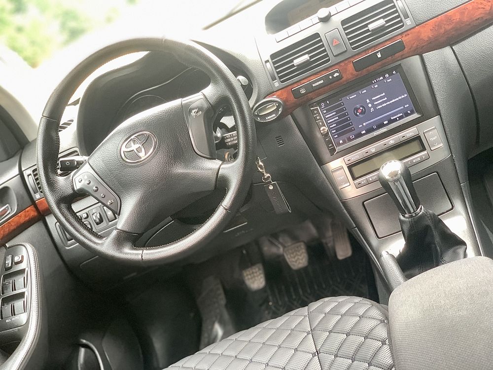 Продам Toyota Avensis 2.0 дизель D4D