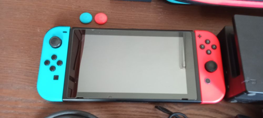 Nintendo switch OG +subscrição online 6 meses