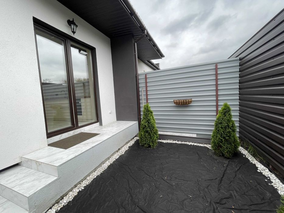 Продаж 1 пов. таунхауса з ділянкою в центрі Гостомеля