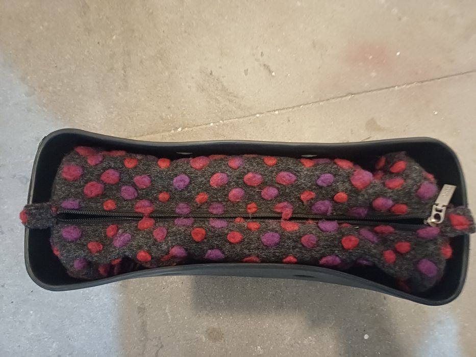 Mini obag z wnętrzem i paskami