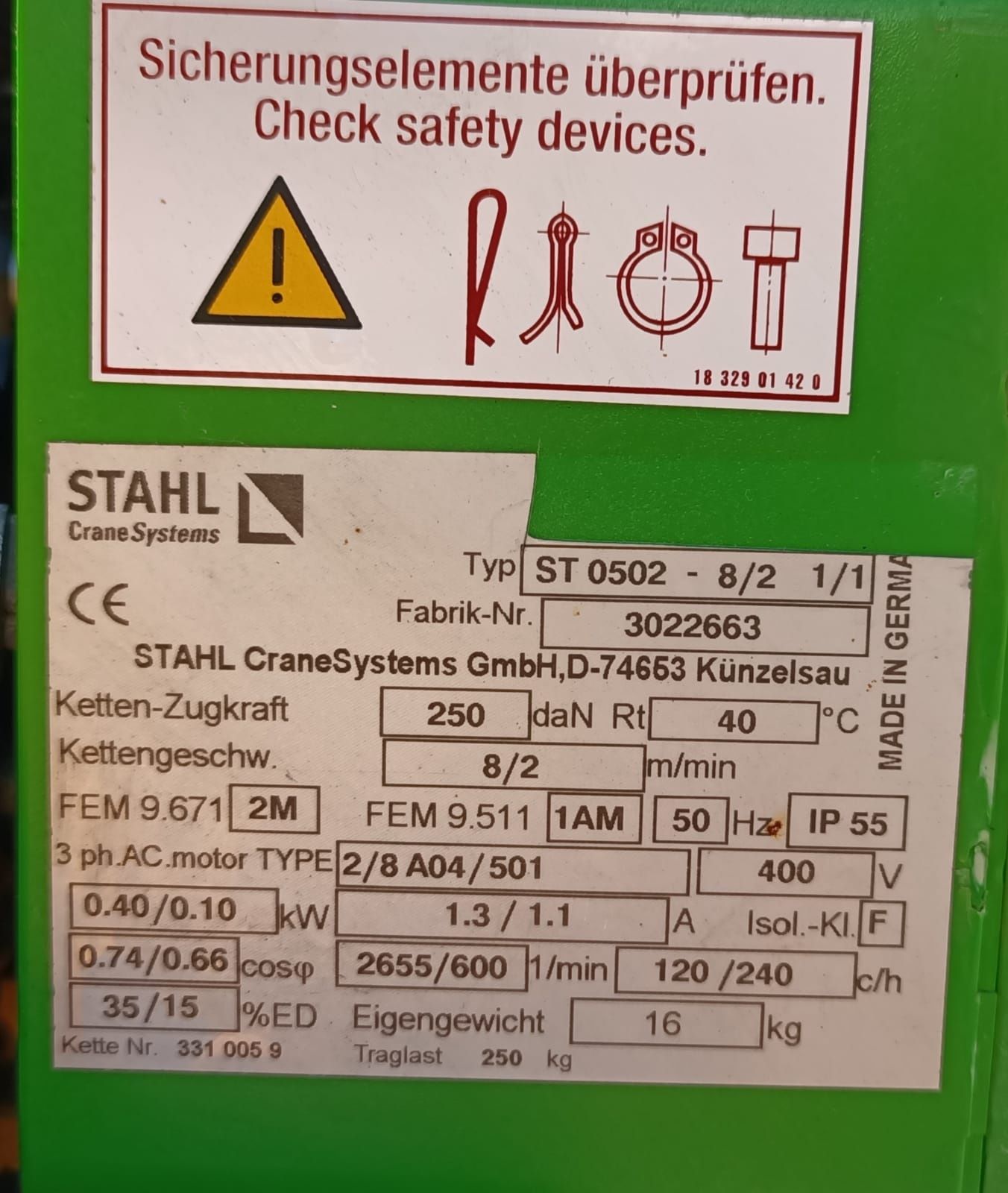 Żuraw kolumnowy do CNC