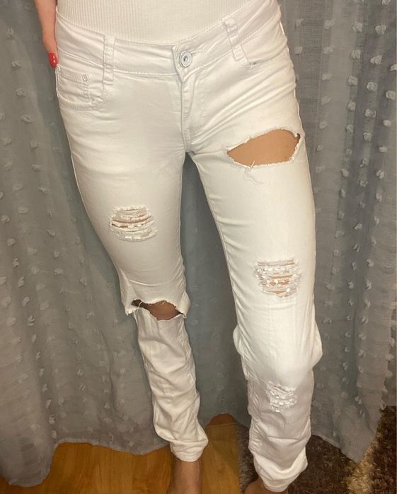 Calças jeans ganga e cor