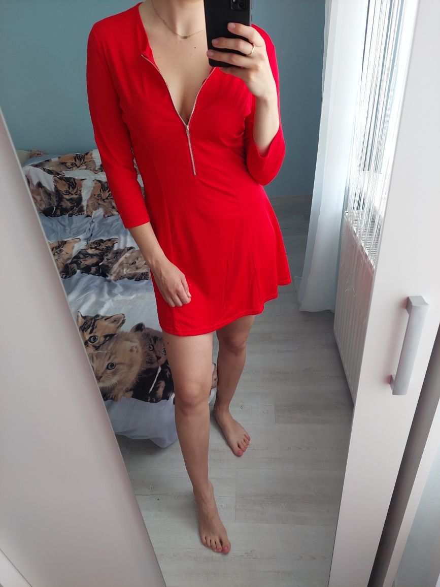 Czerwona sukienka z zamkiem roz. L