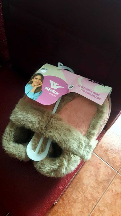 Тапки тапочки  капці дитячі Jomix Нові теплі капці Розмір 35 -22 см