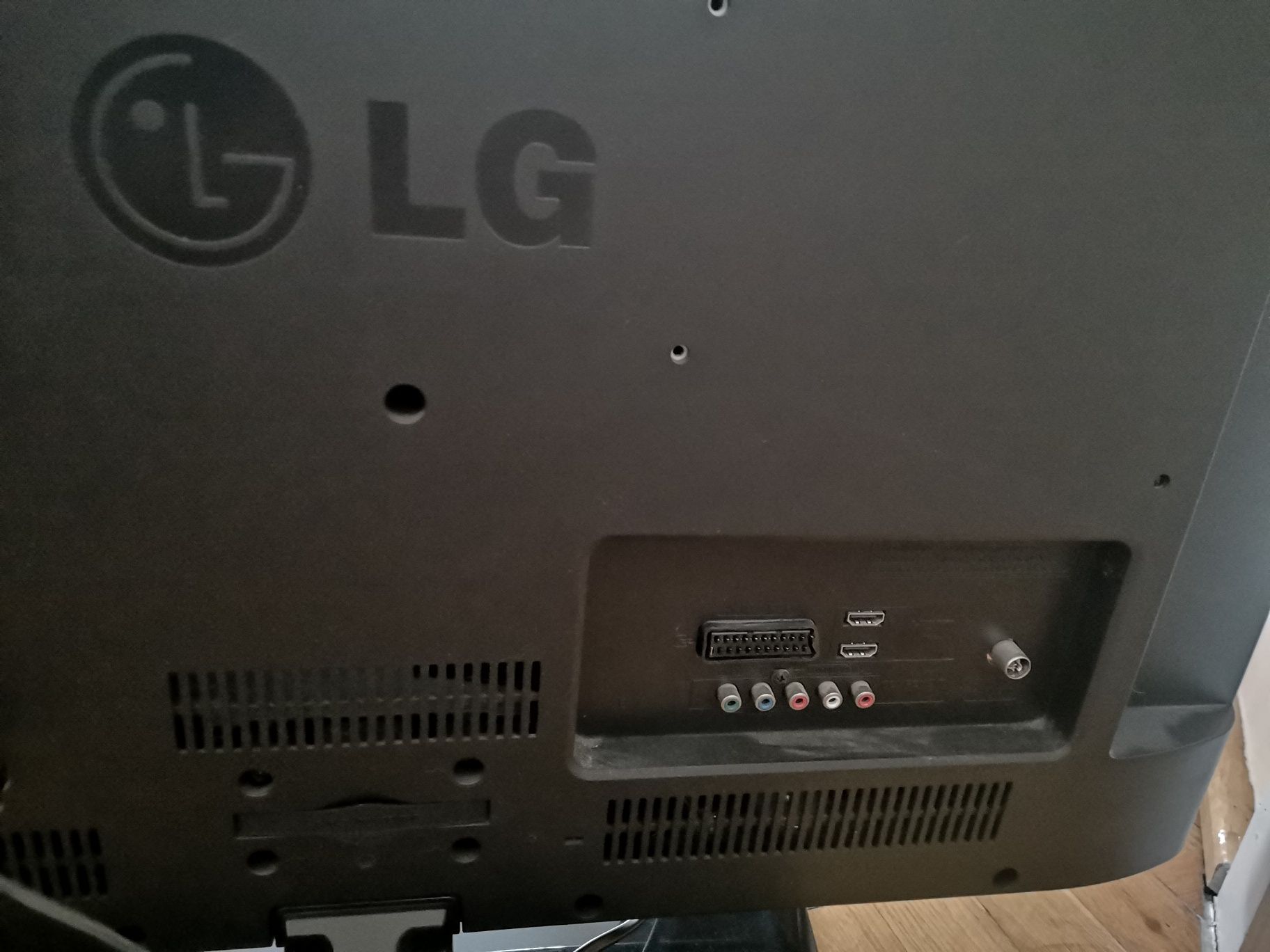 Telewizor LG 32CS460 Sprawny