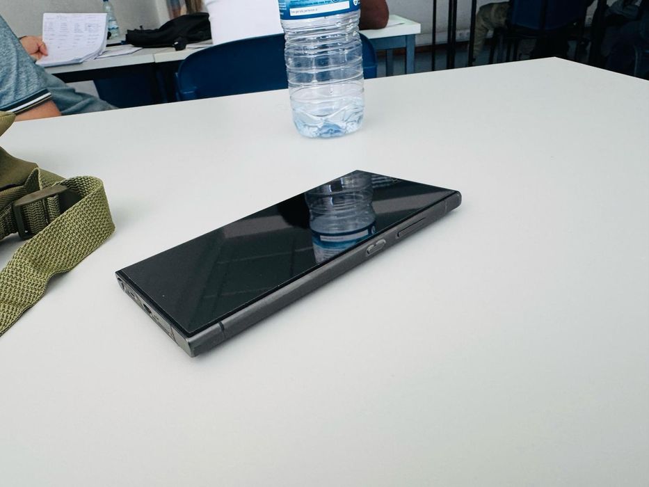 Samsung S24 Ultra como novo