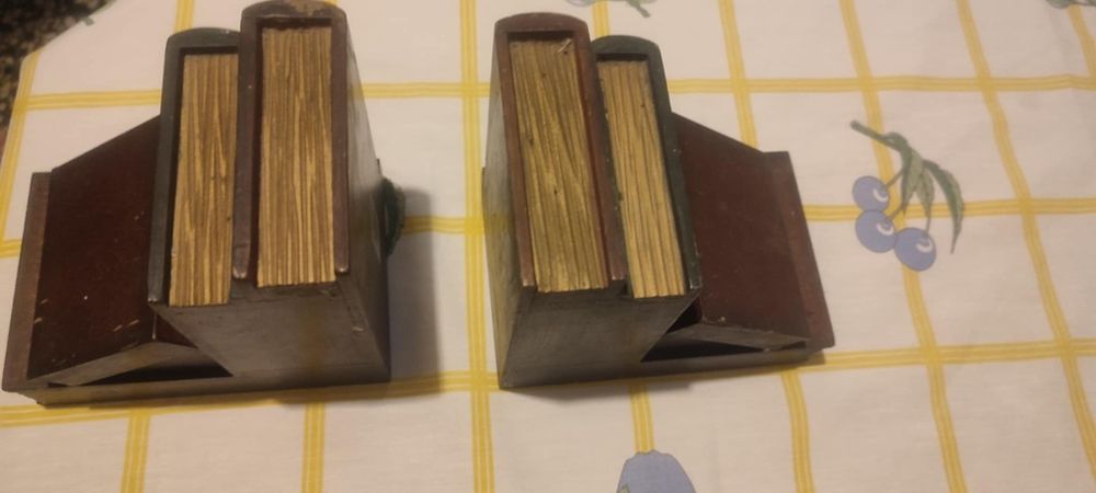 2 Suportes para Livros em Madeira - Vintage