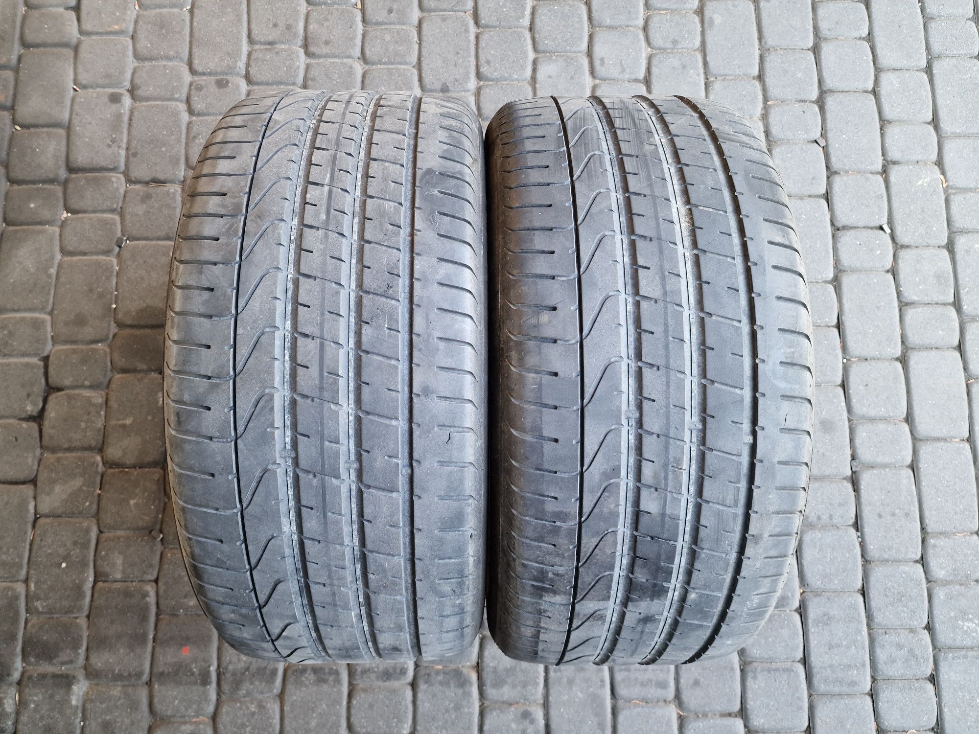 Opony Pirelli PZero - 295/35/21