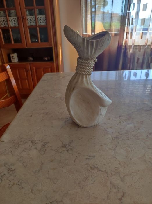 Jarra em cerâmica como nova