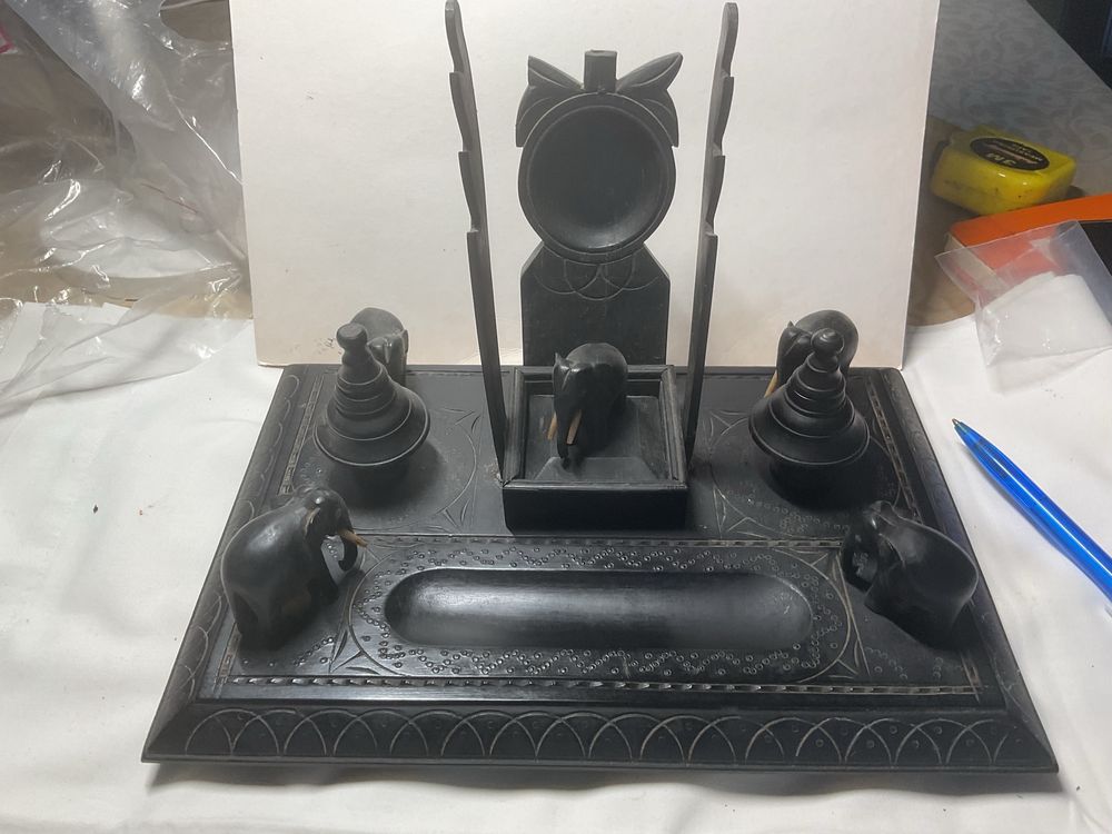 Antiga secretaria de mesa em madeira nobre - pau preto