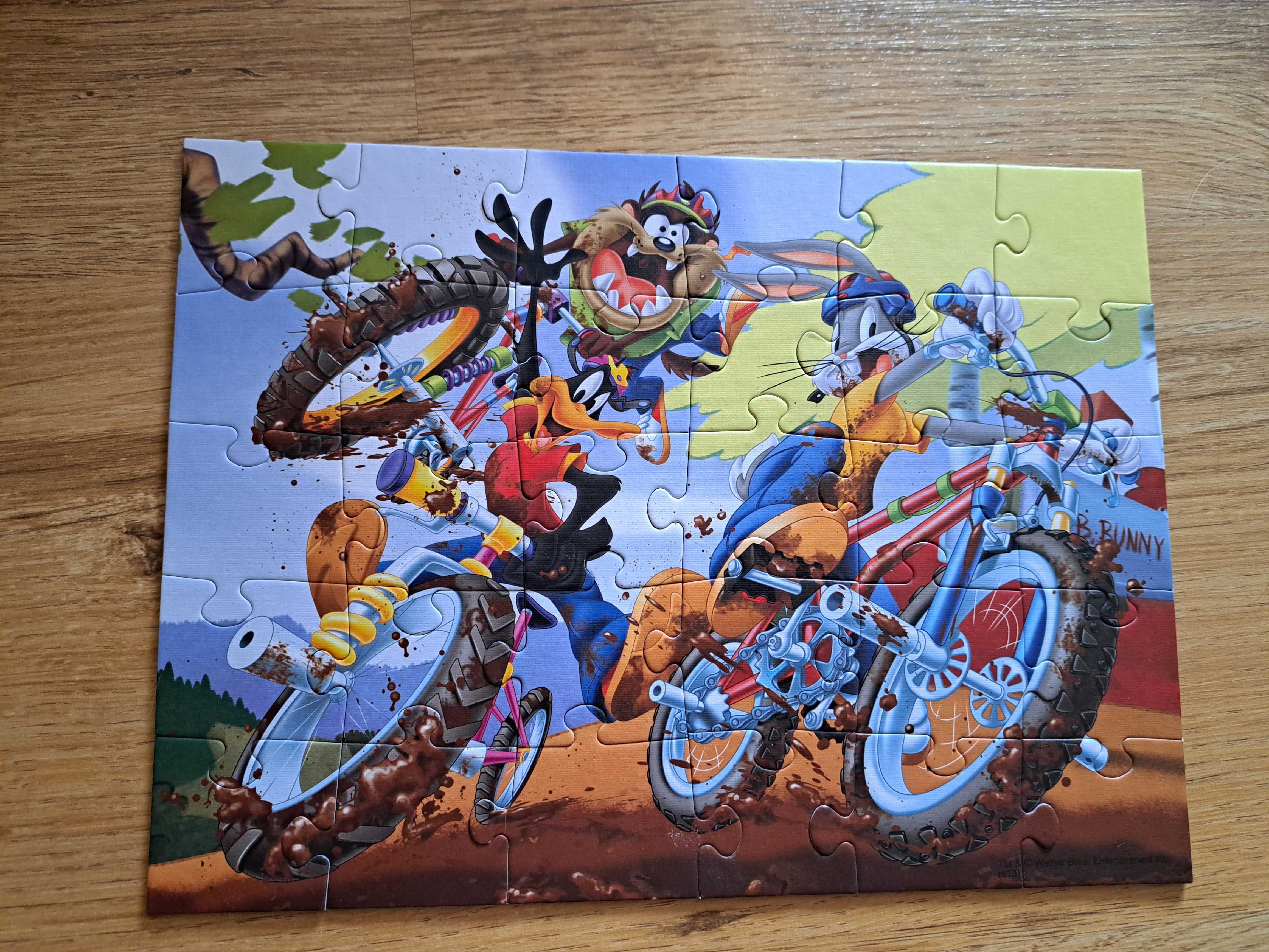 Puzzle Looney Tunes active KRÓLIK BUGS I PRZYJACIELE 30el. 18169