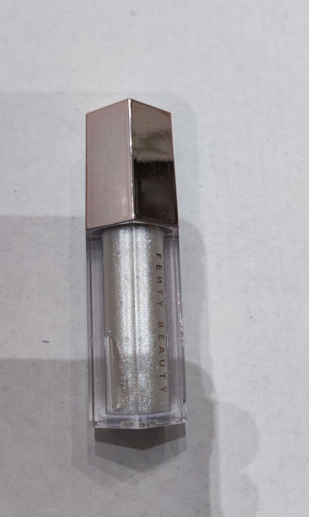 Fenty Beauty Gloss Bomb Diamond Milk błyszczyk do ust Nowy