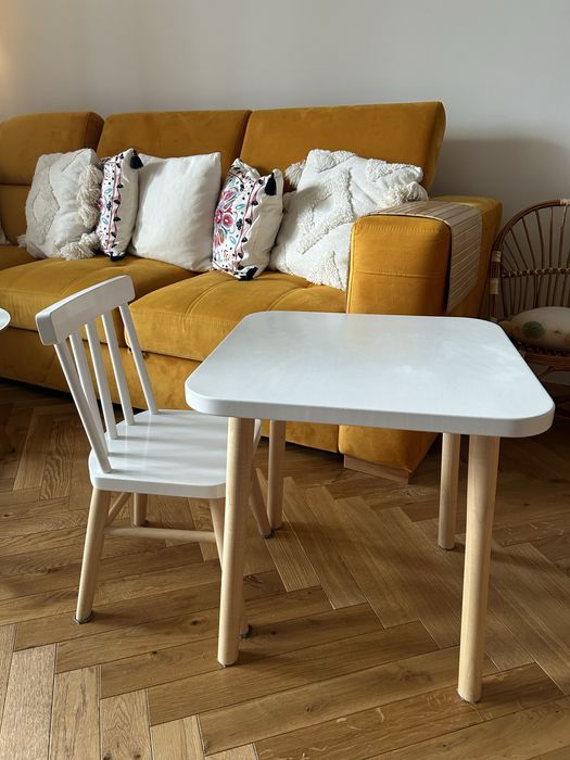 Drewniany stolik i krzeselko dla dzieci bialy i drewno od 2 do 6 lat