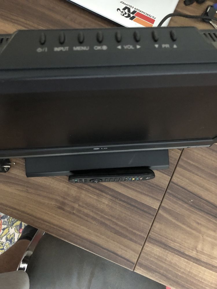 Телевізор 32 ʼ LG 20LS2R
