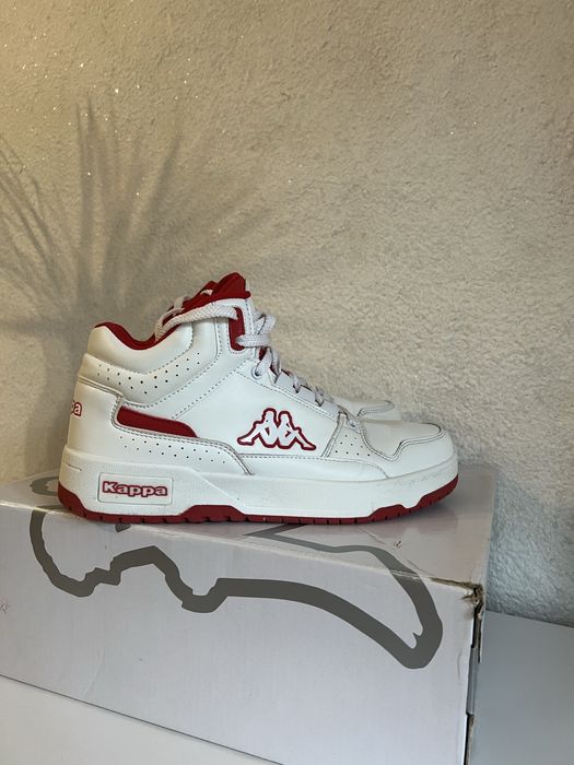 Оригінальні кросівки kappa