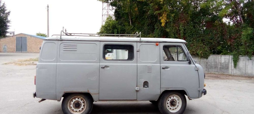 Вантажопасажирський УАЗ 374195, 2011 року