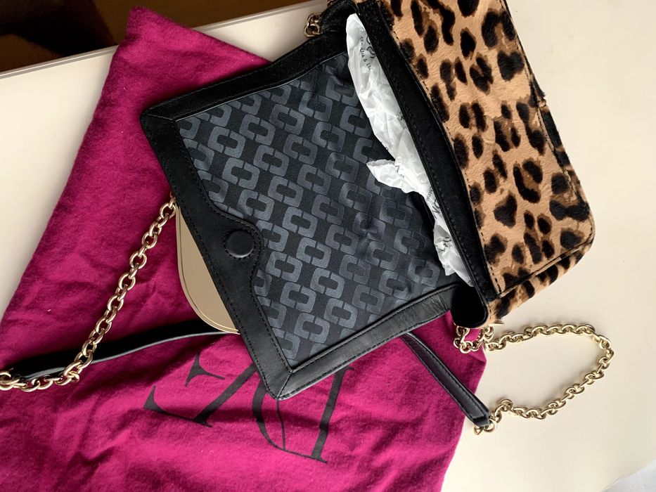 Mała skórzana torebka damska Diane VON Furstenberg .