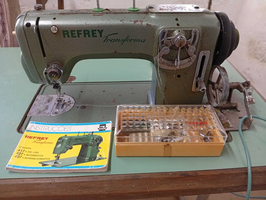 Máquina de costura semi-industrial REFREY TRANSFORMA