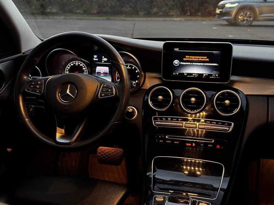 2015 Mercedes-Benz C300