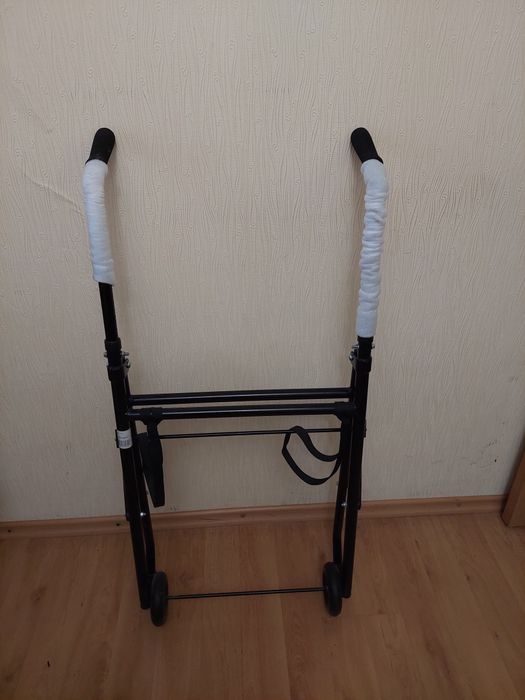 Ходунки для взрослых с колесиками