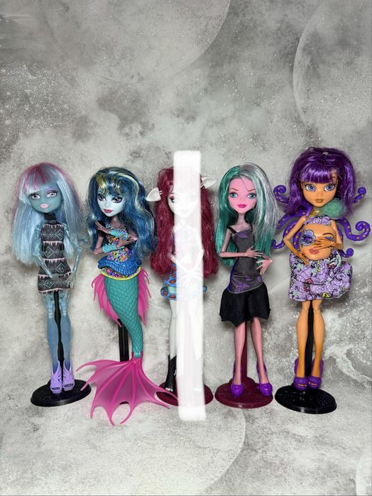 Лялька монстер хай