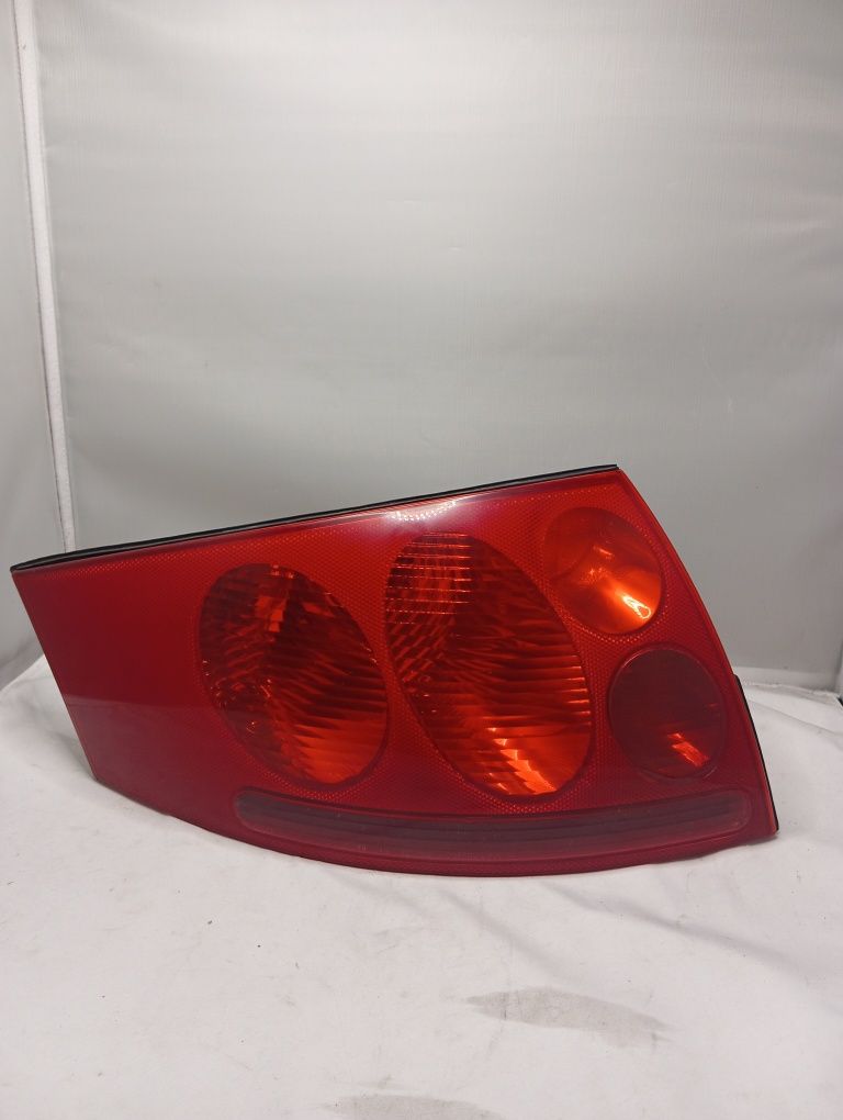 lampa tył tylna lewa Audi TT 8n