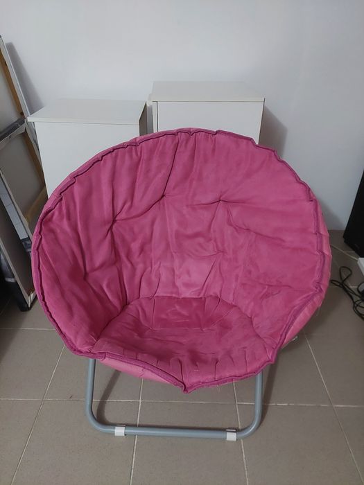 Cadeira de quarto rosa