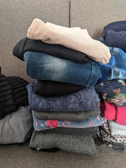 Одяг на дівчинку 6-8 років( кофти, юбки,штани, джинси, плаття)