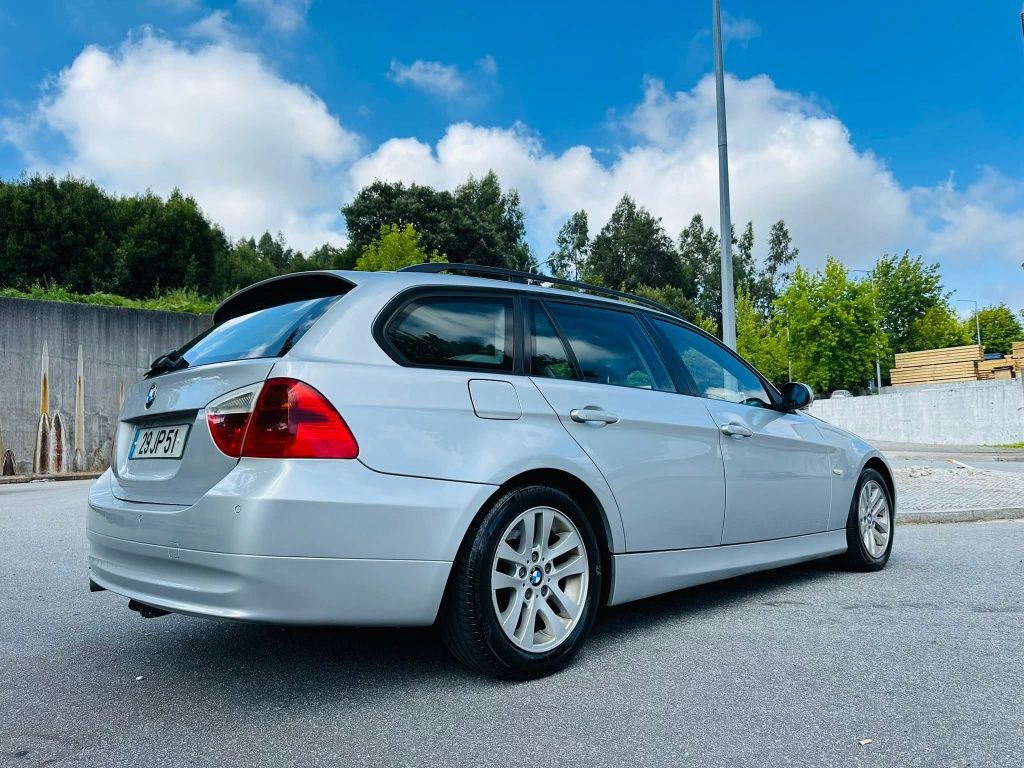 BMW 318d sport line imaculada como nova