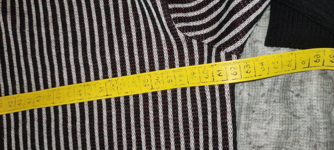 Sweter swetr wzor wzory wzorami vintage streetwear paski akryl
