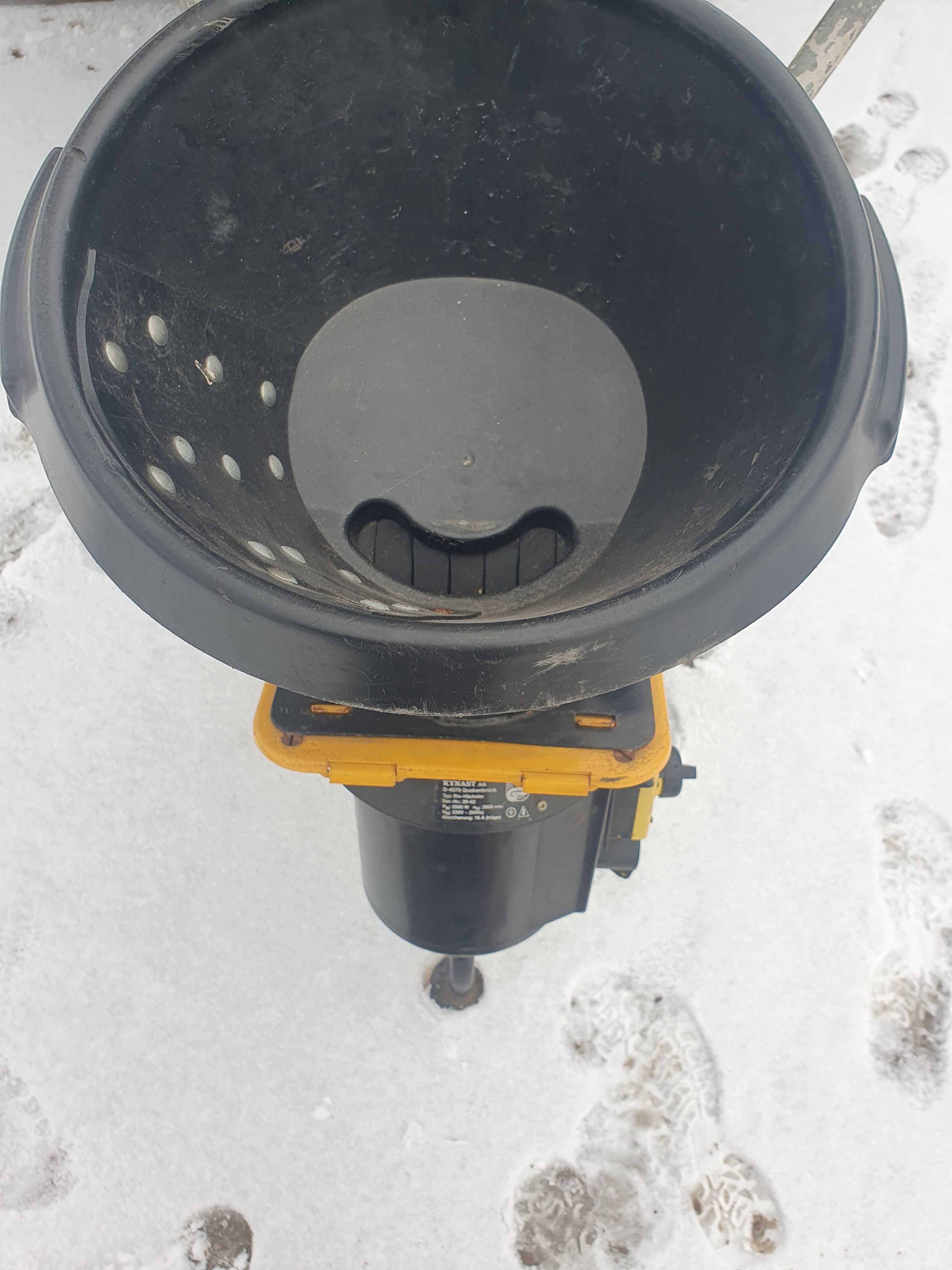 Rębak do gałęzi Kynast elektryczny 220v 2000W