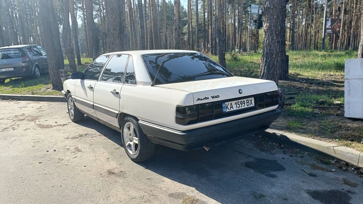 Продам Audi 100 2.3