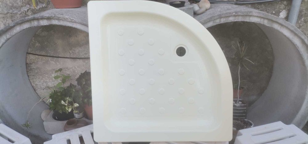Base de Banheira em Agrilico